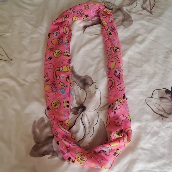 Justice Other - Scarf Justice Other - Scarf